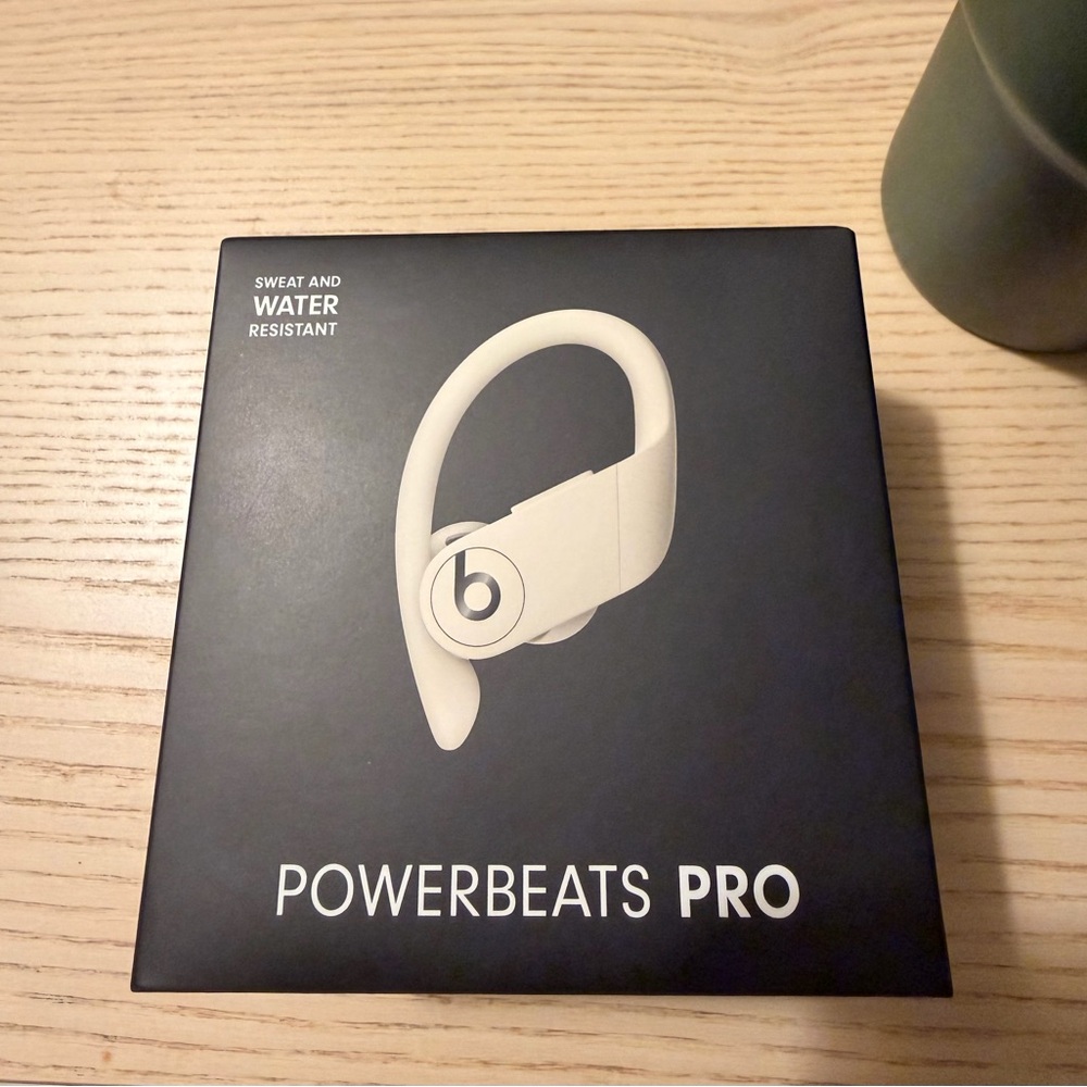 Beats by Dre Powerbeats Pro - White